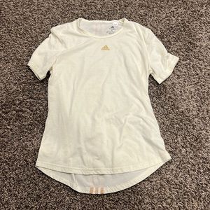 🔥 adidas tee